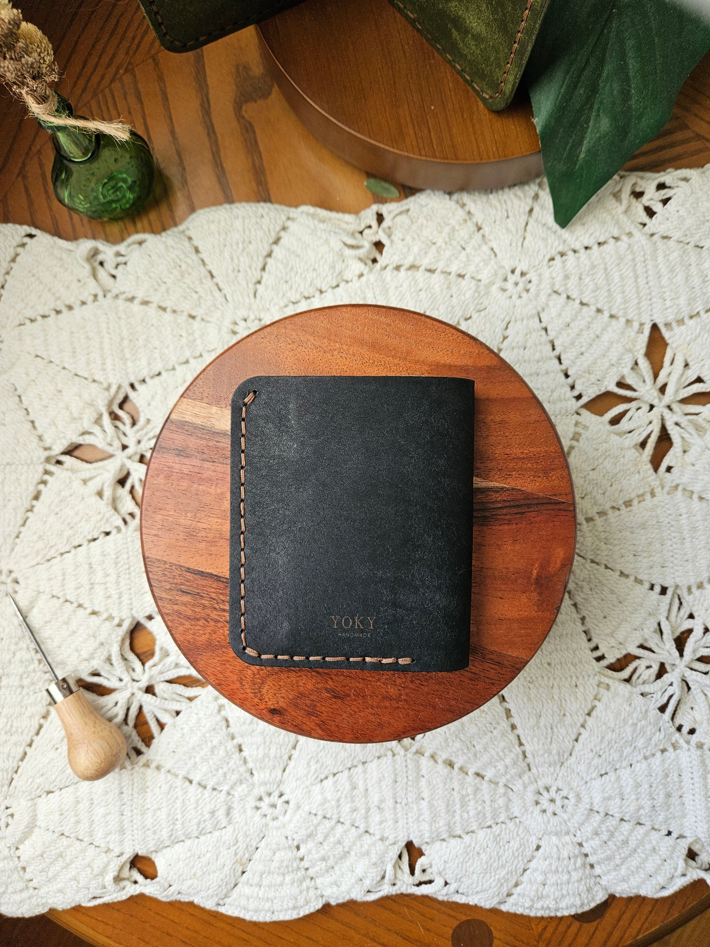 Minimal Black Leather Bi-Fold Wallet