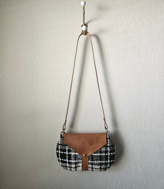 1970's Vintage Fabric Leather Crossbody