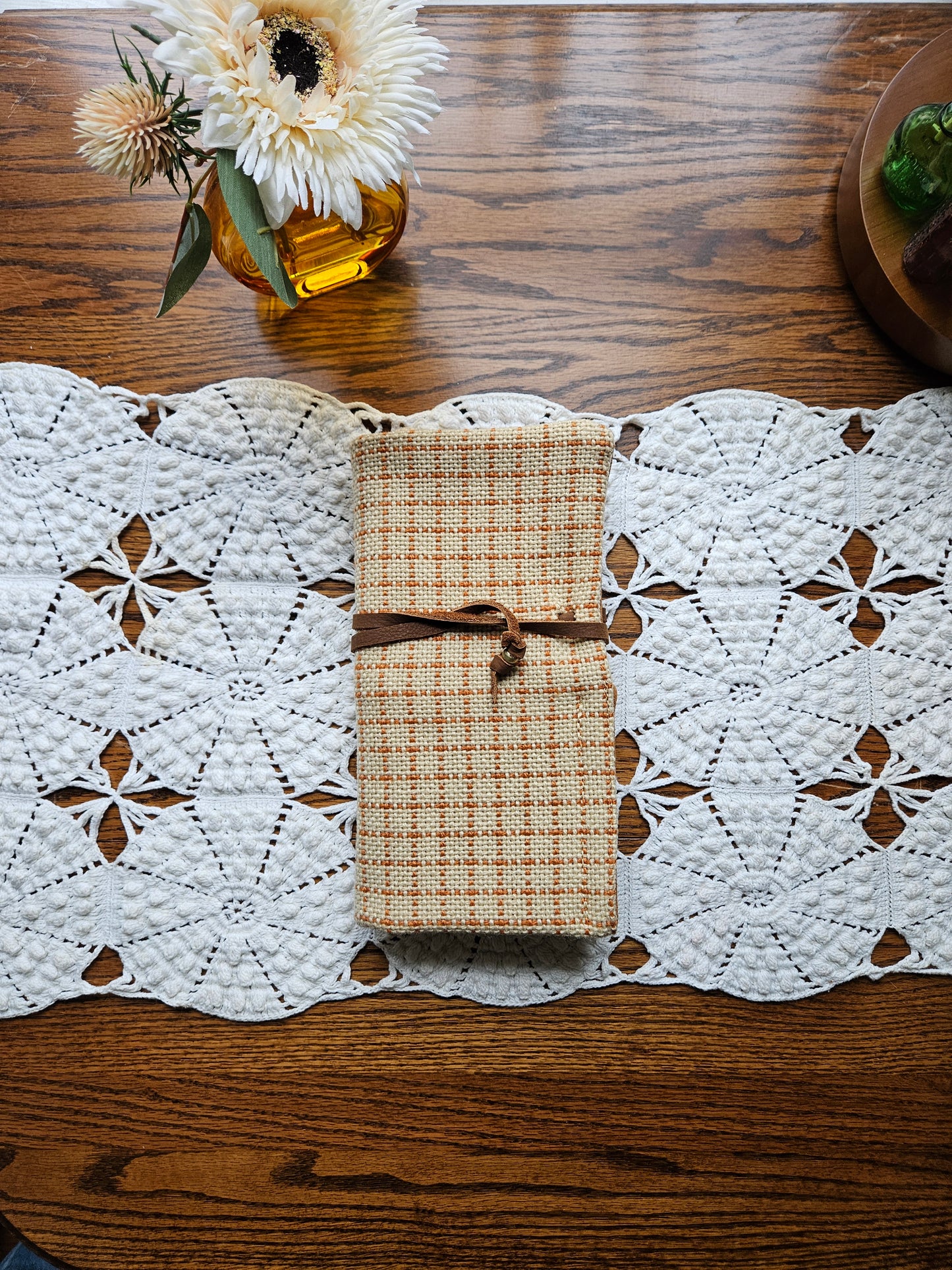 Vintage Grid 5 Pocket Traveler Wrap