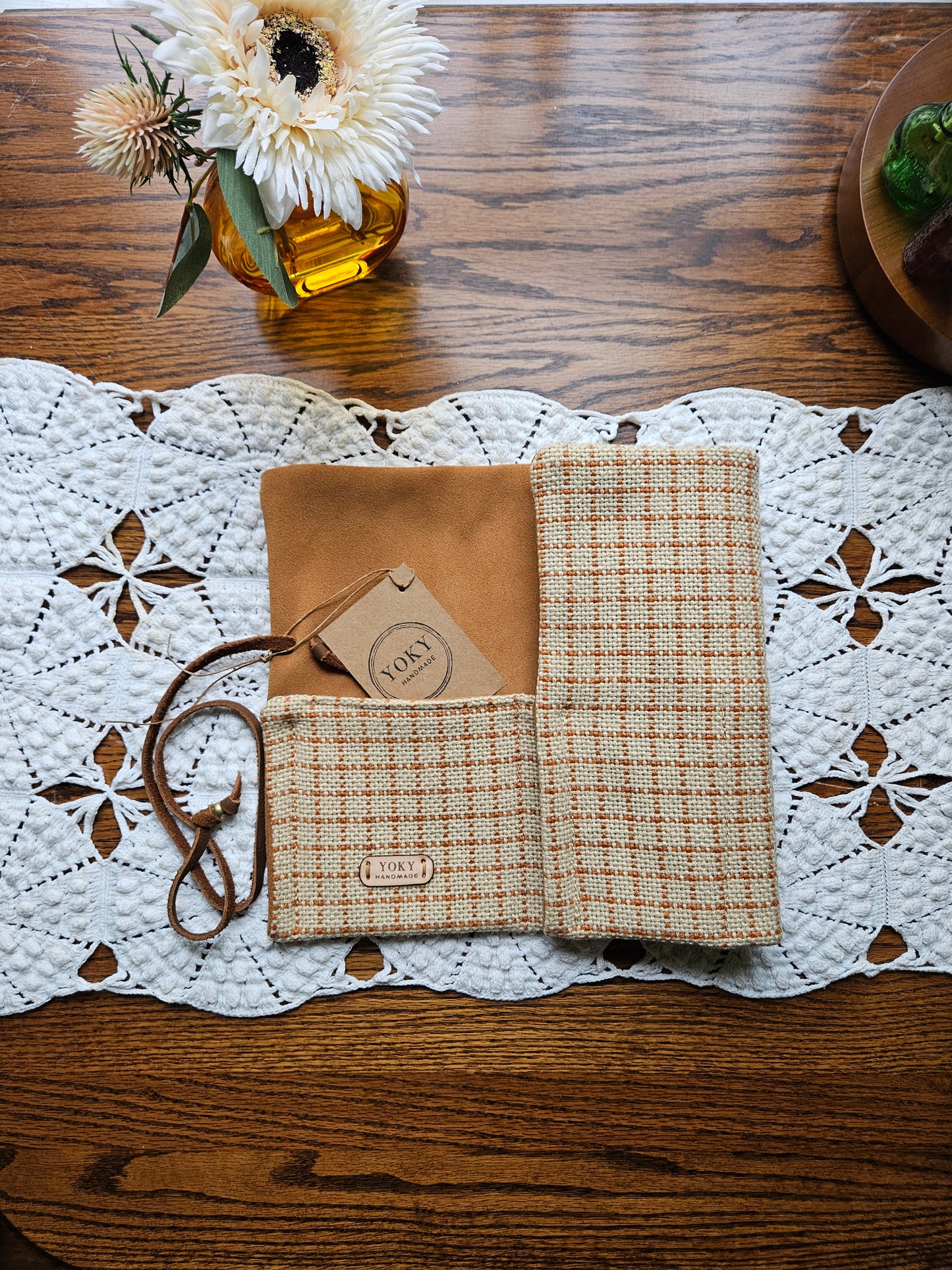 Vintage Grid 5 Pocket Traveler Wrap