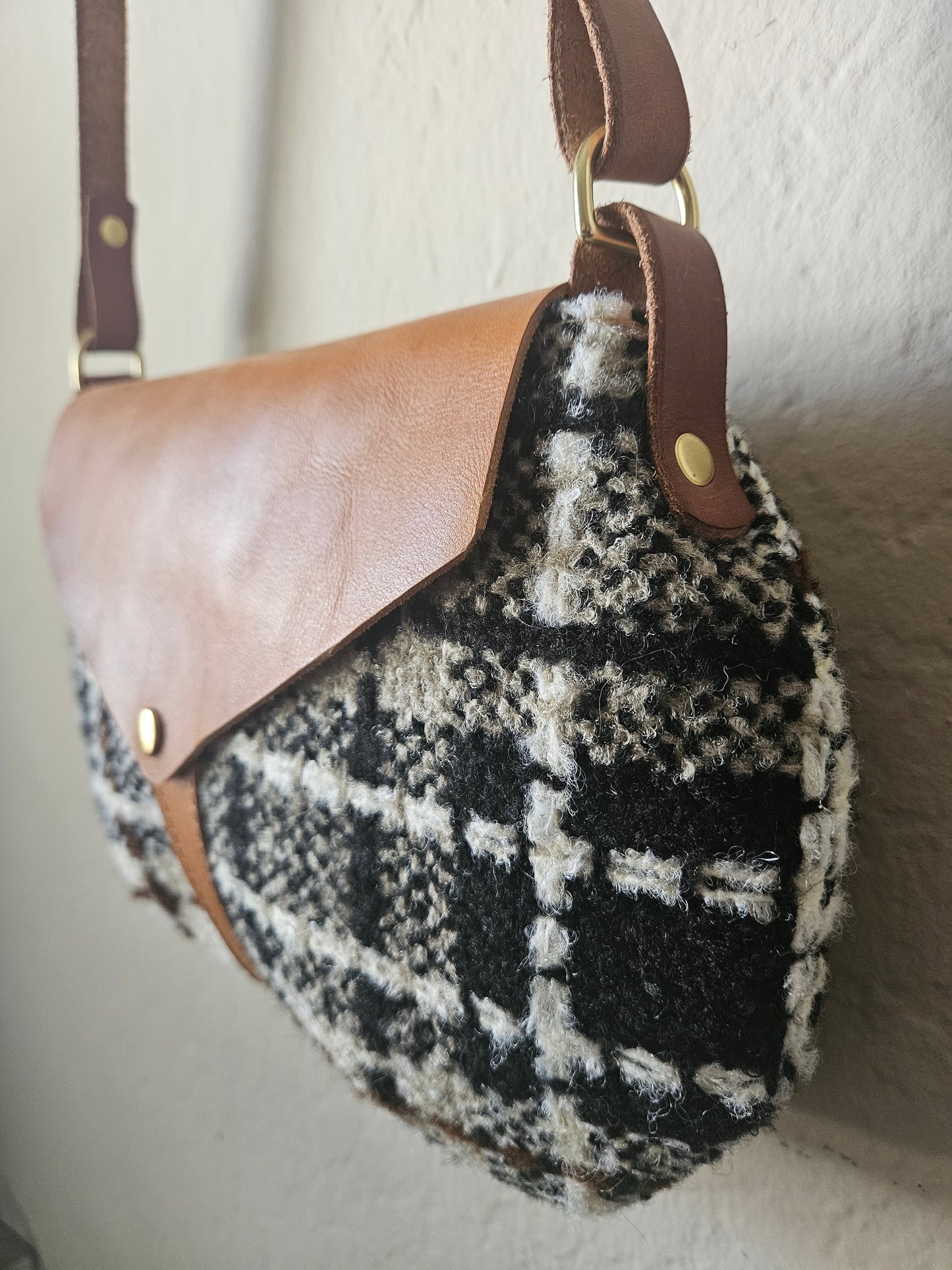 1970's Vintage Fabric Leather Crossbody